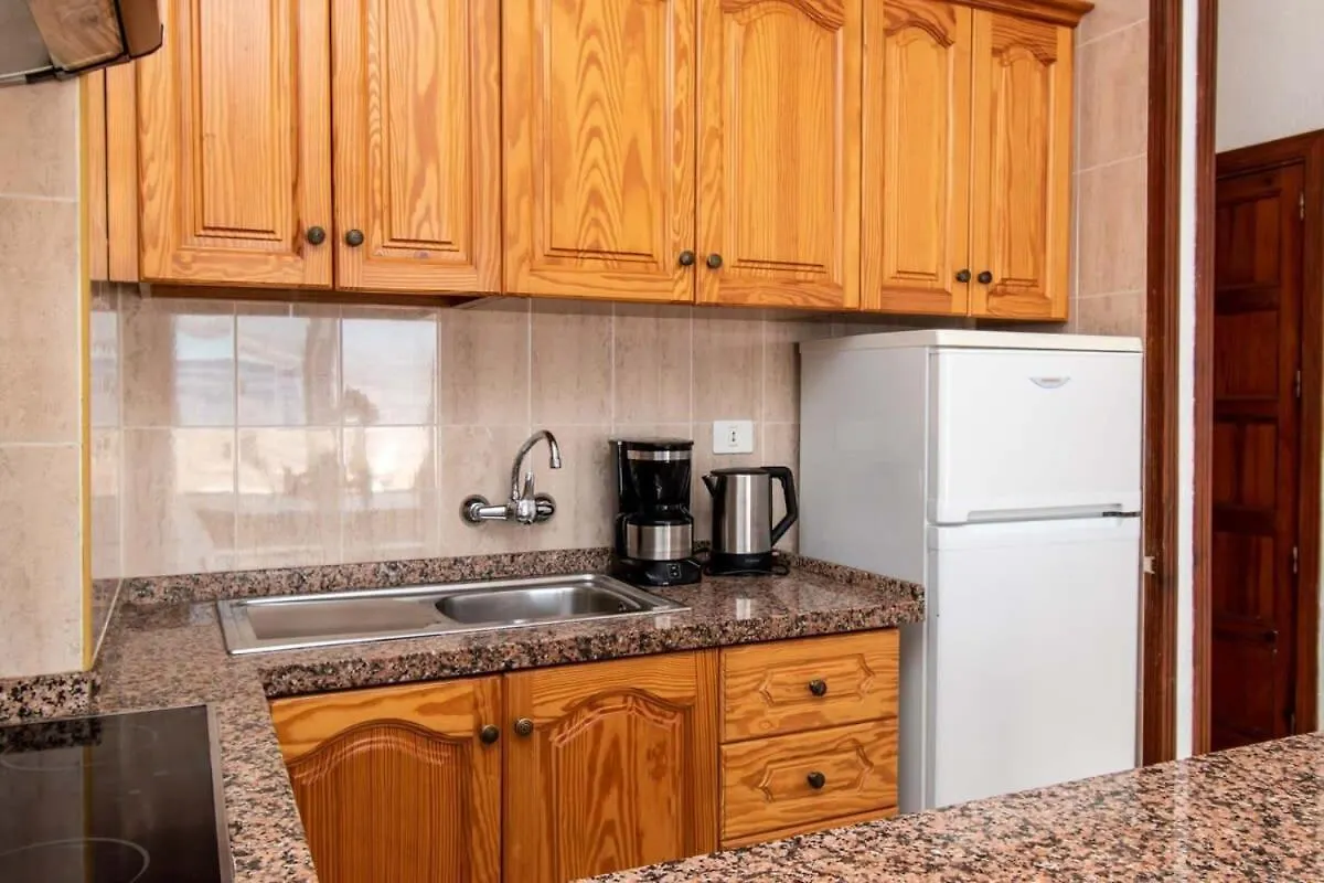 Apartment Las Floritas 22 - One Bed Ground Floor With Pool View Playa de las Americas